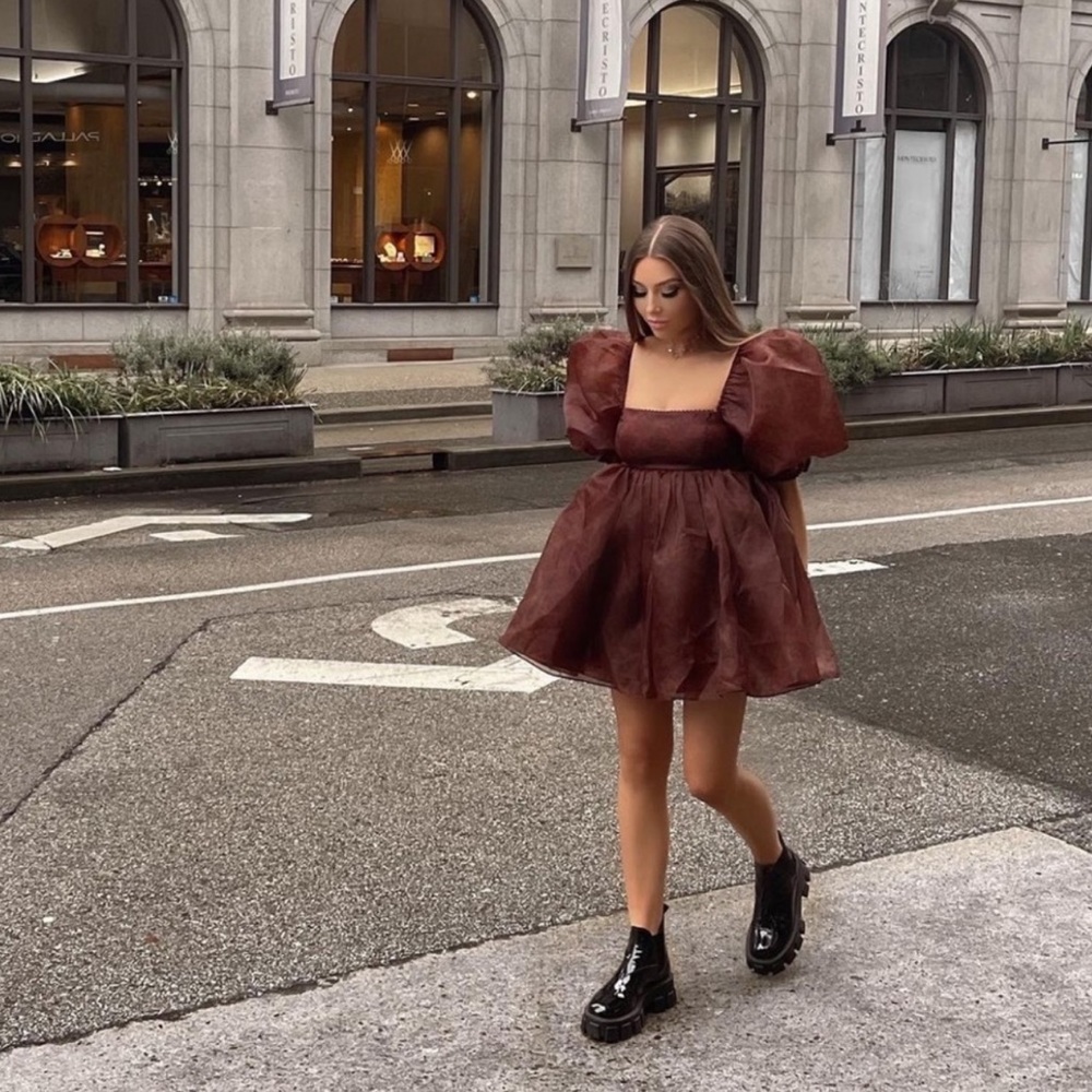 selkie puff small brown
